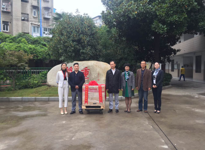 ��P�����ؽ����� ���Ͼ��е���ʮ��У�cٛ���R�Y